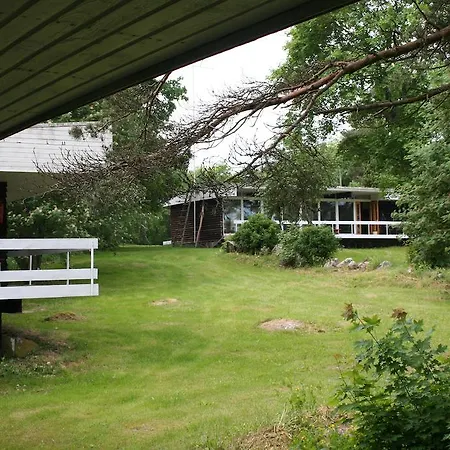 Suurekivi Hostal *